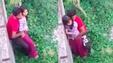 Desi College Couple Caught Fucking Outdoor Indian Tube Sex