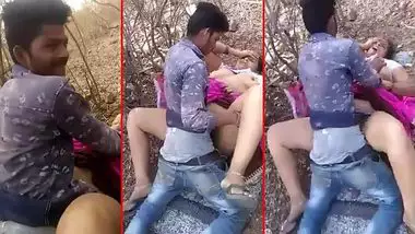 Banglore Mms Capual Sex - Indian Outdoor Sex Video In Bangalore Captured And Exposed By Friend indian  tube sex