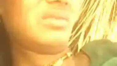 Tamil Mami Fuck Face Reaction - Tamil Sex Video Of A Farmer S Son And His Girlfriend indian tube sex
