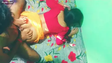 Malish Karke Sexy Video - Bhabhi Ko Ulta Kar Ke Gand Ki Malish Ki Or Payas Bujhai indian tube sex