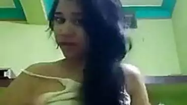 380px x 214px - Beautiful Indian College Girl Showing Her Body indian tube sex