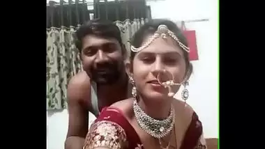 380px x 214px - Suhagraat Par Nayi Nabeli Dulhan Se Kiss Aur Boobs Suck Sex indian tube sex