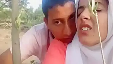 Bhai Bhin Lip Kis - Desi Judva Bhai Bahan Latif Ltifa Doggy Outdoor Hijab Muslim indian tube sex