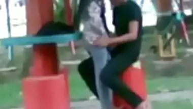 380px x 214px - Public Park Foreplay indian tube sex