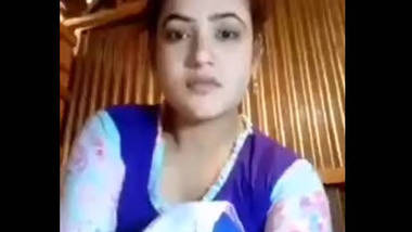 Kashmiri Bp Sex Chakra Sexy - Desi Village Girl Show Her Big Boob indian tube sex